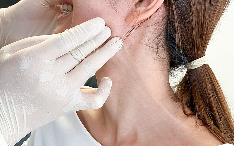 自然な表情と噛み心地を守る